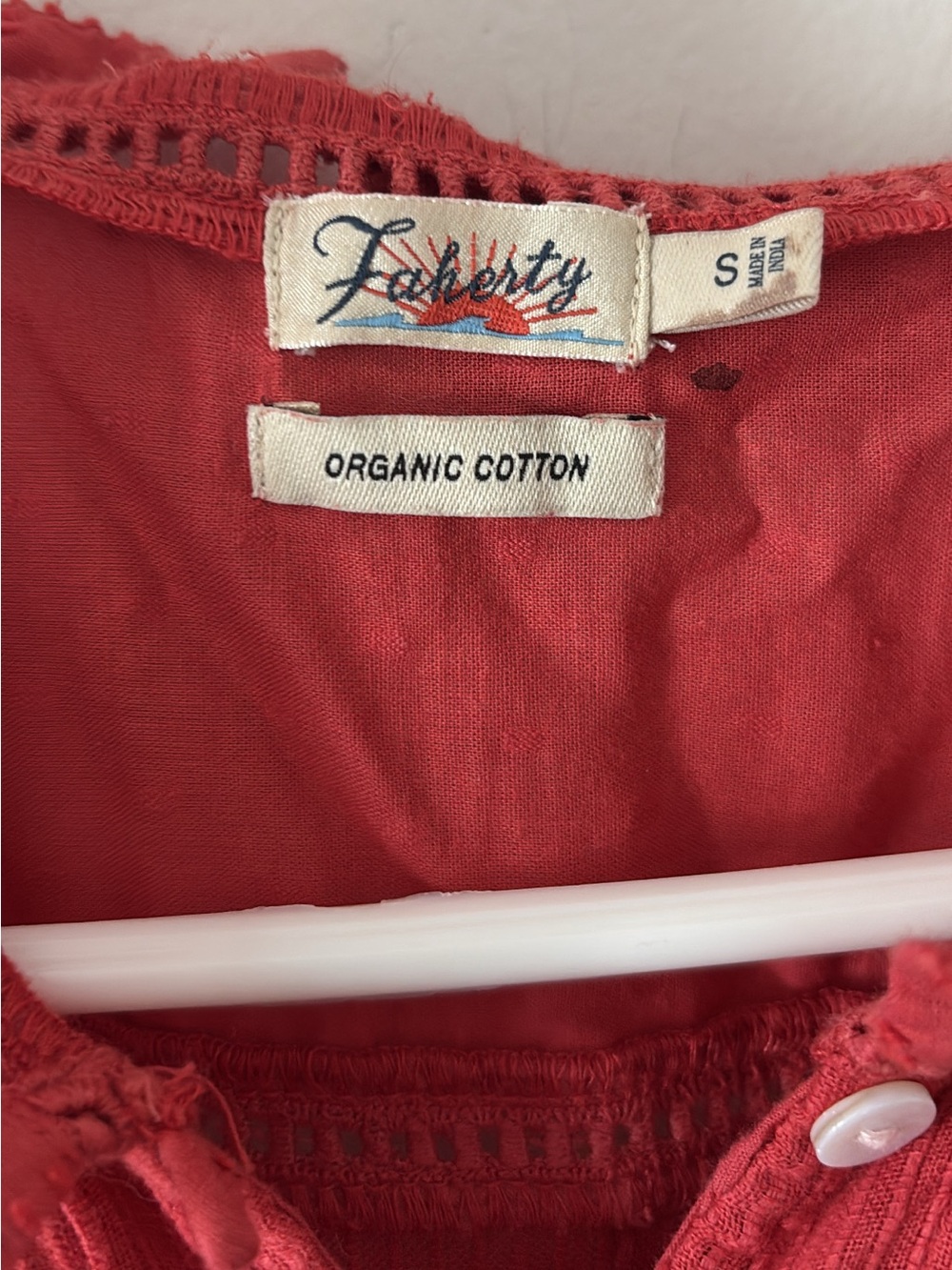 Faherty Women's Willa Top Carmine Red Button Up Blouse Size Small Organic Cotton - Picture 3 of 5